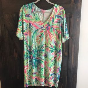 🎉Sold🎉Lilly Pulitzer Lindsey caftan dress